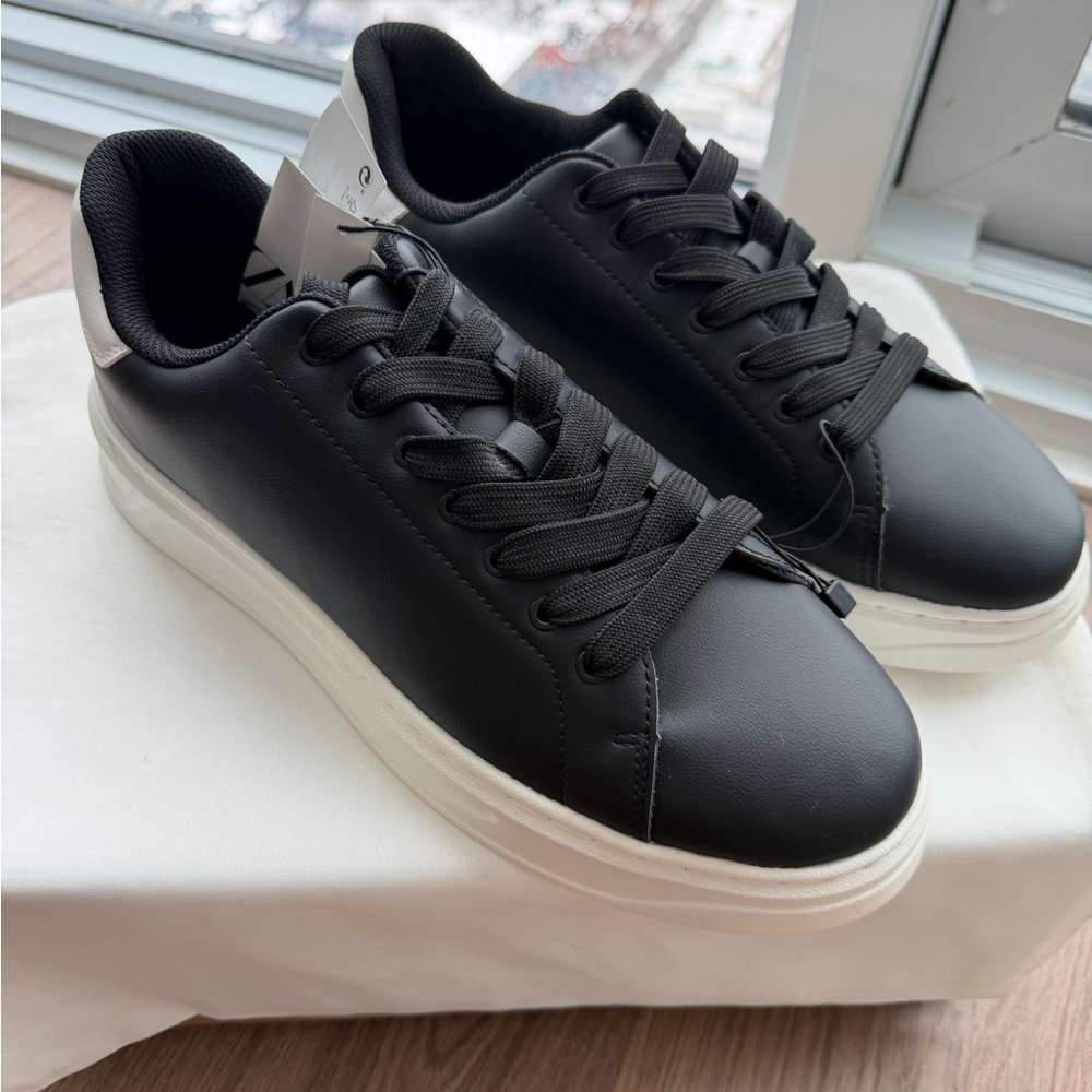 Zara Black and White Men's Sneakers